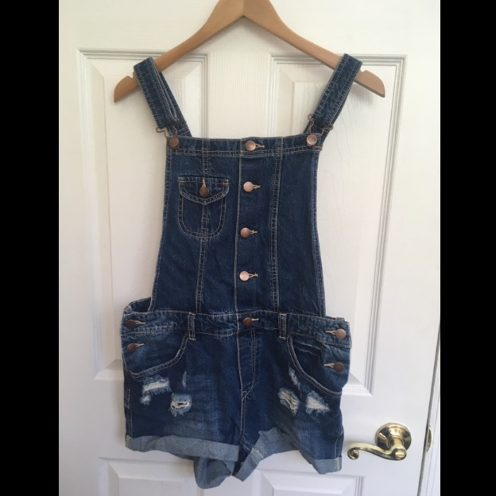 Urban Outfitters Denim short overalls